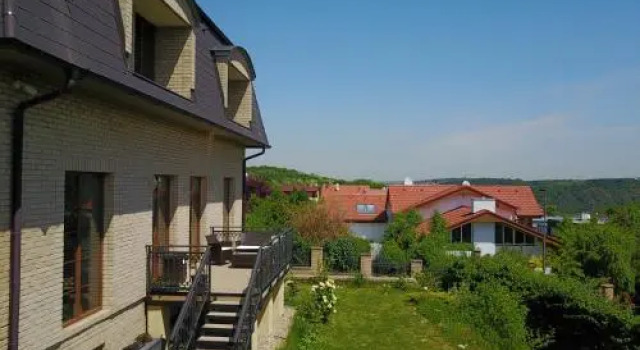 Villa Homestay Nad Helmrovkou, Rezerwuj Willa Praga 6 Praga