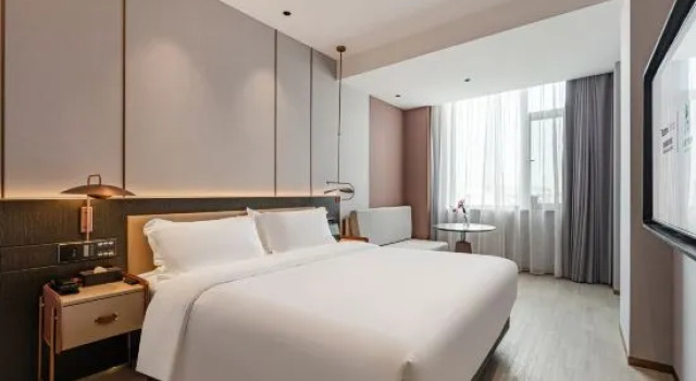 Люкс Business LEPON Hotel (Tianjin Railway Station Tianjin Eye)