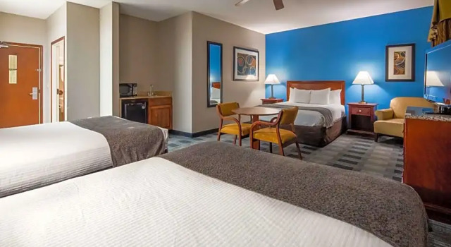 Шестиместный семейный номер Standard Best Western Geneseo Inn