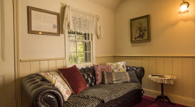 Spetts Cottage, Book Feriehus Hoteller i Walhalla med parkering, Parkering
