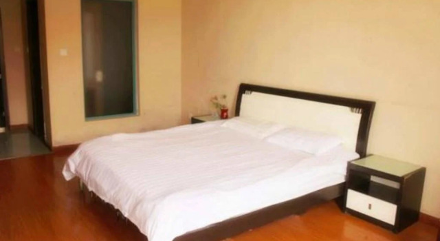 Liandao Swete Peninsula Holiday Hotel, Rezerwuj Hotel Hotele i noclegi w Lianyungang, Hotel