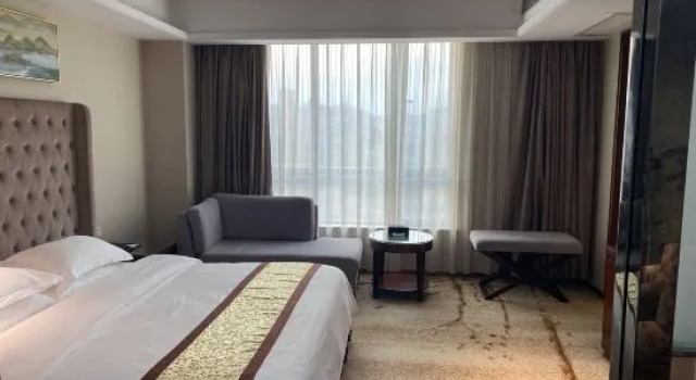 Люкс Business Youran Hotel（near ZhangMuTou Railway Station）
