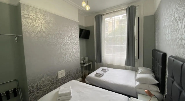 Трёхместный номер Standard Swinton Hotel