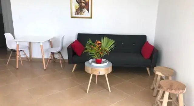 Gite Grenadille Martinique piscine privée, résidence naturiste, Reservar Hotel Sainte-Luce Fort-de-France