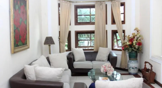 Elton Homestay, Rezerwuj Hotel Bantul Yogyakarta Province
