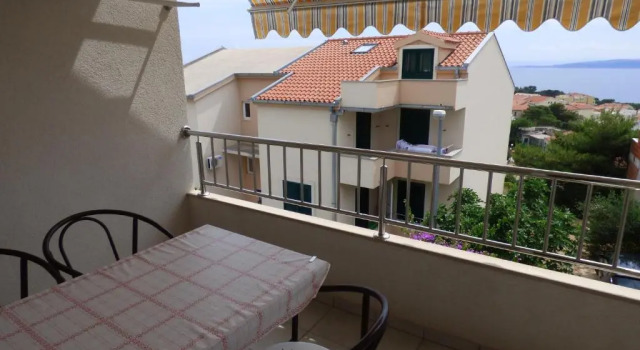 Студия с балконом и с видом на море Apartments by the sea Baska Voda, Makarska - 21774