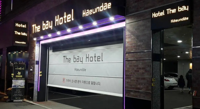 Thebay Hotel