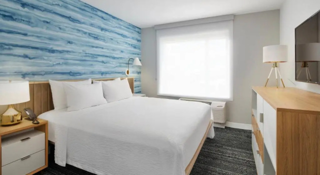 Люкс TownePlace Suites by Marriott Tampa Casino Area