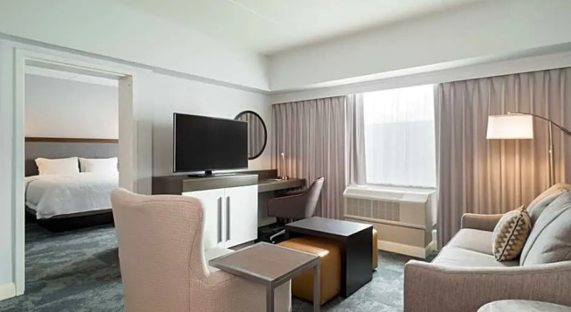 Двухместный люкс c 1 комнатой Hampton Inn Philadelphia Center City-Convention Center