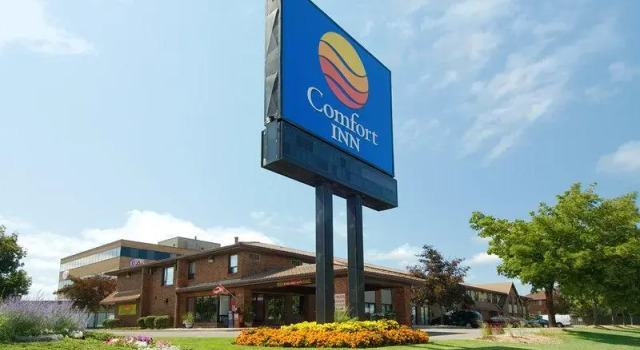 Кровать в общем номере Comfort Inn Hamilton - Stoney Creek