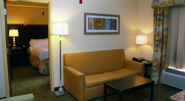 Люкс Holiday Inn Express Hotel & Suites Perry by IHG