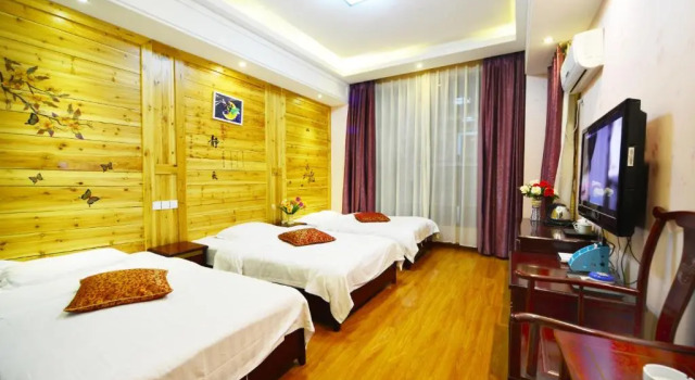 Номер Deluxe Emeishan Moon Bay Hotel