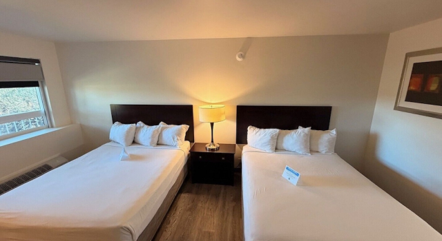 Четырёхместный номер Standard Mariposa Hotel