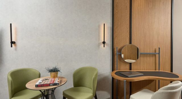 Standardowy rodzinny pokój i balkonem Royal Hotel
