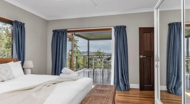 Коттедж с 3 комнатами с балконом и с видом на реку Hillcrest Retreat with River Views