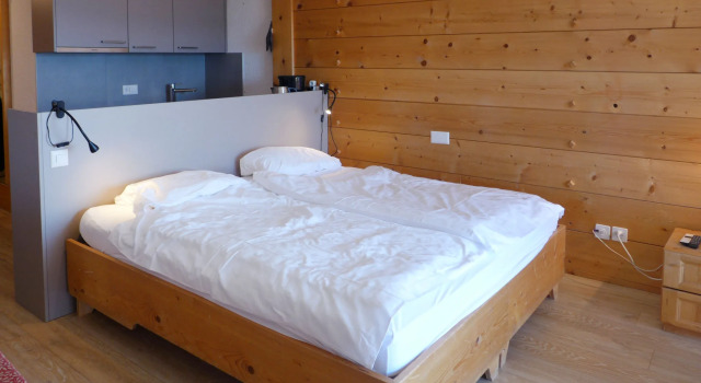 Le Bristol B36, Rezerwuj Hotel Hotele w Vaud z basenem, Basen