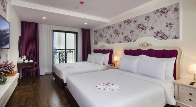 Семейный номер Executive с балконом и с видом на город Bonjour Nha Trang Hotel