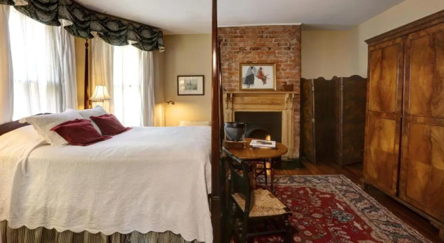 Люкс c 1 комнатой 200 South Street Inn
