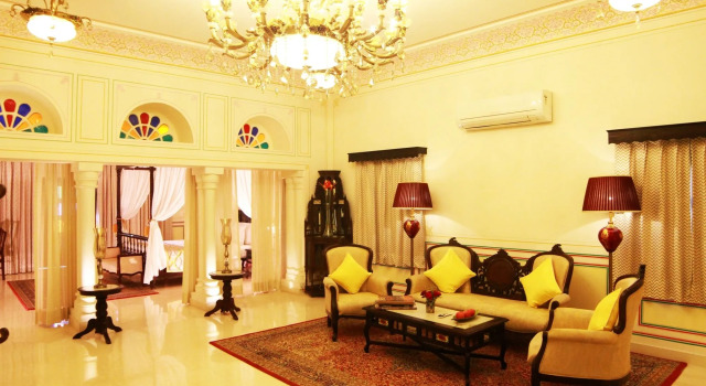 Grand Uniara A Heritage Hotel, Забронировать Отель Отели штата Раджастхана с парковкой, Парковка