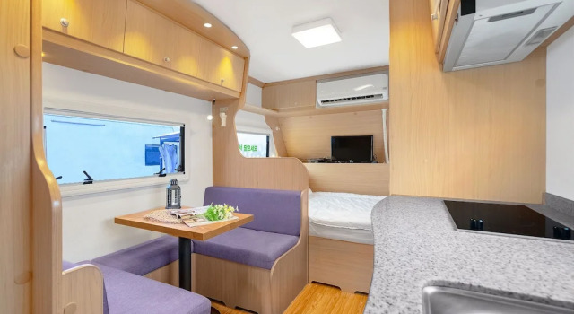 Poseidon Caravan - Campsite, Prenota Campeggio Hotel a Gyeonggi-do con piscina, Piscina