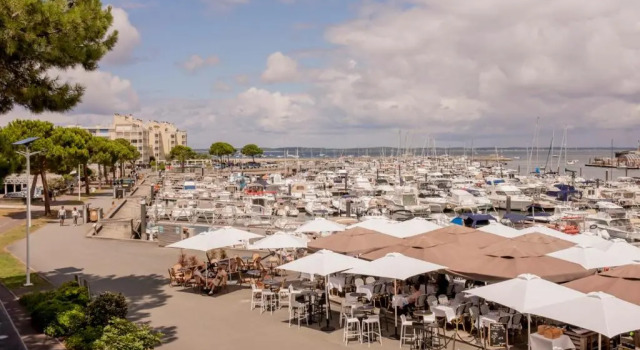 Люкс с видом на море Résidence Les Suites du Port - by Le Saint Ferdinand