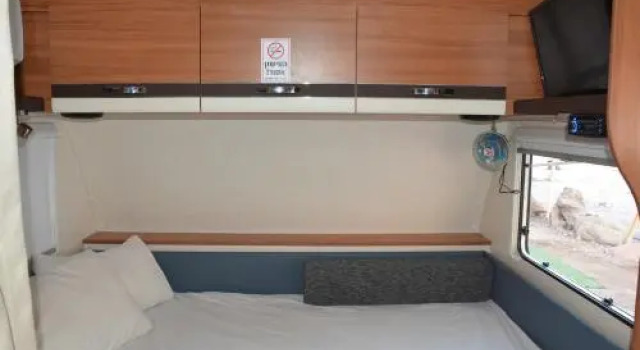 Avia Caravan