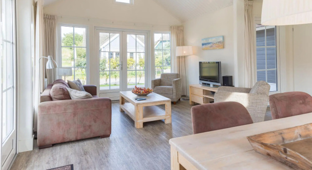 Luxurious, 2 Bathroom Holiday Home, 1,5 km From the Beach