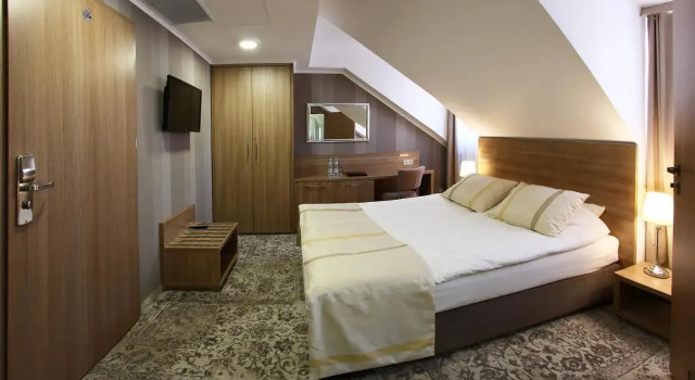 Pod Lipą, Réserver Hôtel Rzewuszki 