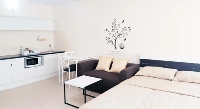 Condo C8 IMPACT, Забронировать Отель Отели Тунг-Си-Кан с парковкой, Парковка
