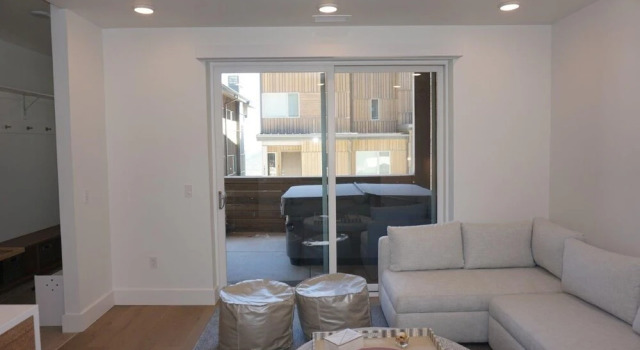 Sedona Hillside Hideaway - 4 Br Condo, Забронировать Отель Отели Парк-Сити с парковкой, рядом с Canyons Parking Lot, Парковка