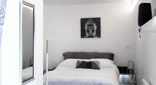 Beautiful 1-bed Studio in Uxbridge, London, Забронировать Апартаменты/квартира Аксбридж Middlesex