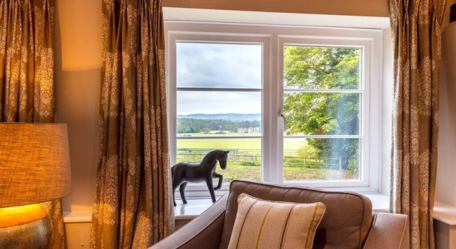 Люкс Deluxe Cowdray Lodge B&B rooms
