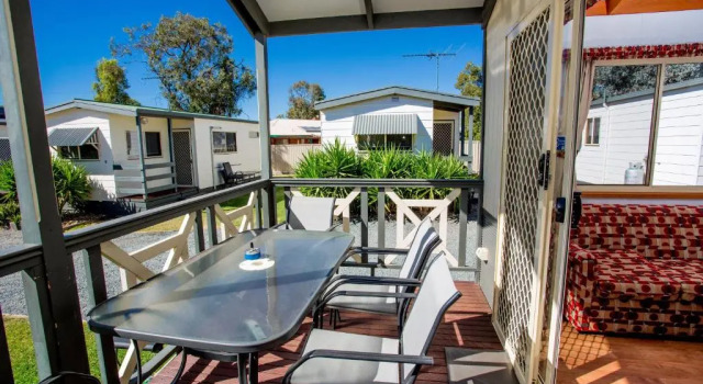 Номер Deluxe Yarrawonga Mulwala Holiday Park