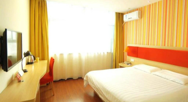 Home Inn Nanning Mingxiu You'ai Road