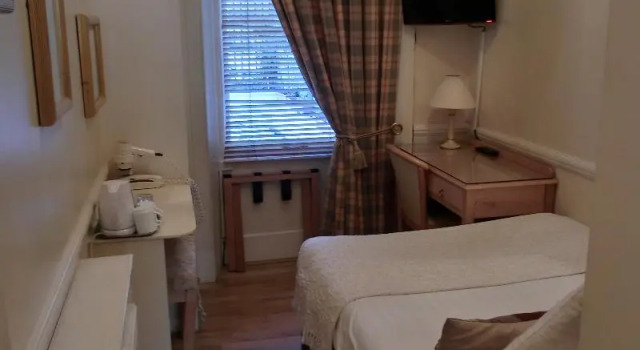 Одноместный номер Rushmore Hotel