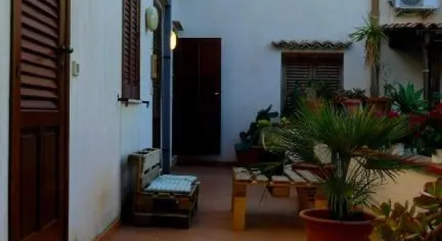 Apartment Mini Monaco, Book Apartment Hotels in Sicily with Parking, Parking