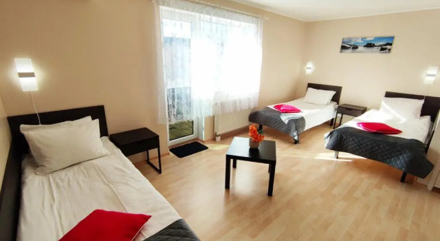 Трёхместный номер Standard с балконом Aisa Guesthouse