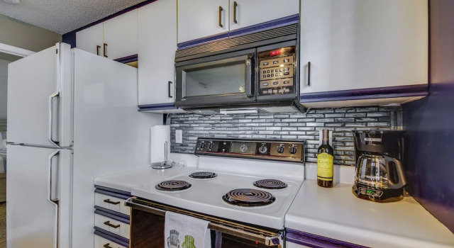 Апартаменты Osage Beach Condo w/ Private Deck & Lake Views!