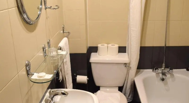 Номер Standard с балконом Pembridge Palace Hotel