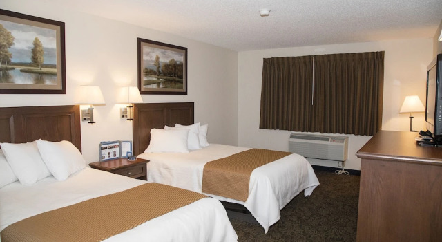 Четырёхместный номер Standard Grand Hinckley Inn