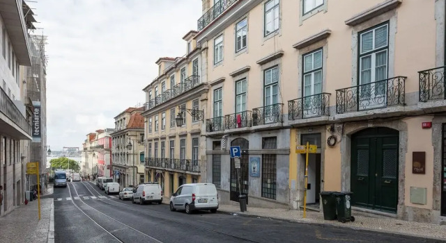 Chiado-apartment-holiday-rental-in-lisbon