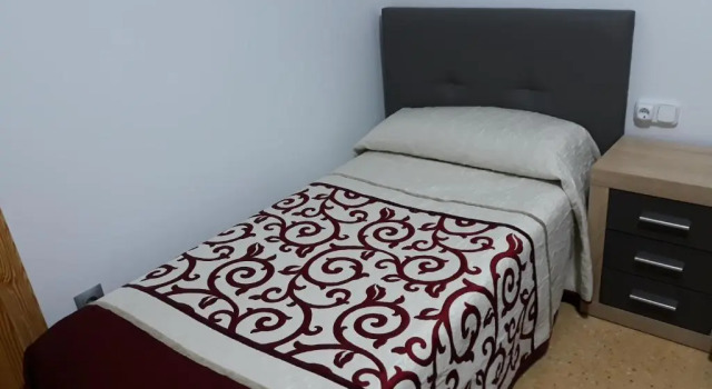 Номер Standard Pension Colón