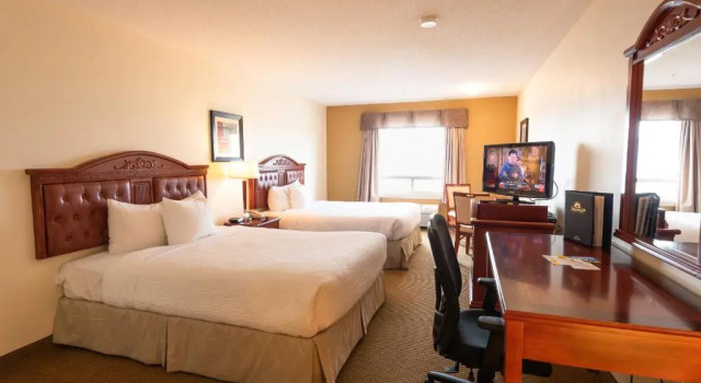 Четырёхместный номер Standard Days Inn by Wyndham Bonnyville