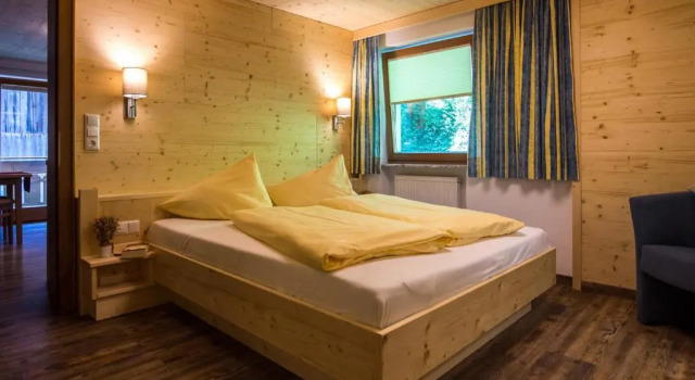 Ferienwohnungen Sonja, Book Hotel Elbigenalp Lechtal