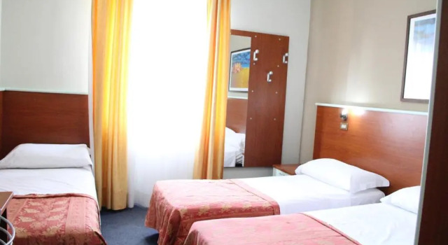 Трёхместный номер Hotel MM Dateo