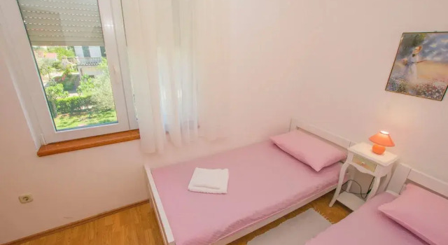 Apartments Verica, Book Apartment Sukosan Zadar County, near Makarska Beach