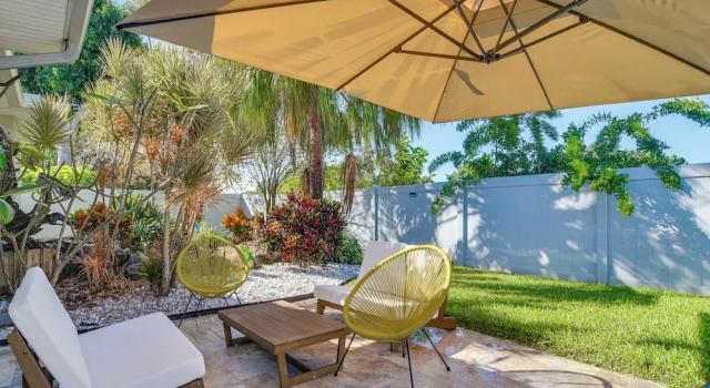 Коттедж Pool Heat Included! Seminole Getaway w/ Game Room