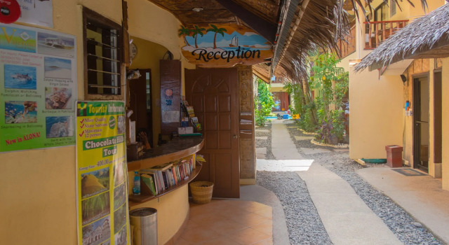 Alona Vida Beach Resort
