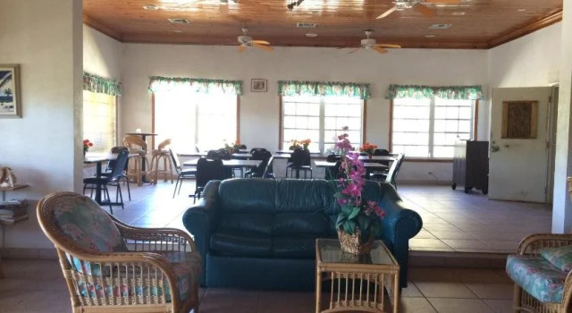 Surfers Manor
