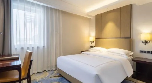 Люкс с 2 комнатами с видом на море KOWLOONS Hotel